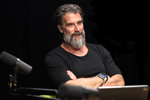 DAN HARRIS_Ep904____Carousel_910x607-13 DAN HARRIS_Ep904____Carousel_910x607-13