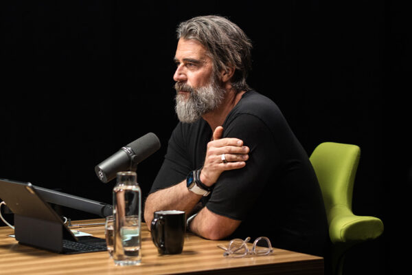 DAN HARRIS_Ep904____Carousel_910x607-8 DAN HARRIS_Ep904____Carousel_910x607-8