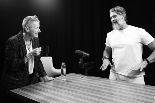 ELIZABETH GILBERT_Ep935____Carousel_910x607-3 ELIZABETH GILBERT_Ep935____Carousel_910x607-3