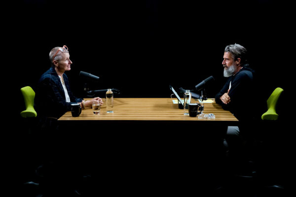 ELIZABETH GILBERT_Ep935____Carousel_910x607-7 ELIZABETH GILBERT_Ep935____Carousel_910x607-7