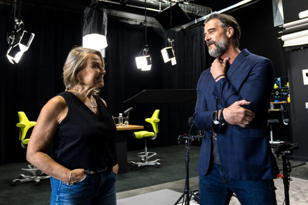 ESTHER PEREL_Ep872____Carousel_910x607-12 ESTHER PEREL_Ep872____Carousel_910x607-12