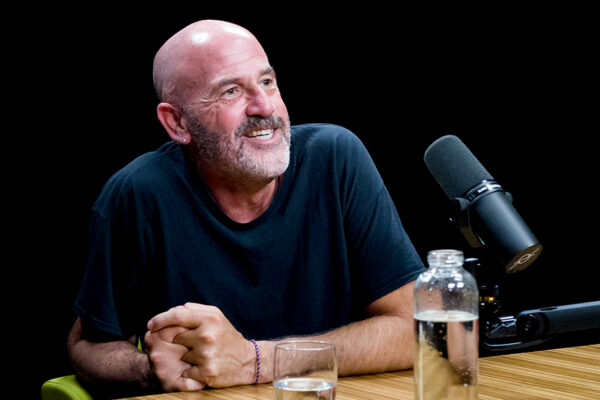 JAMES FREY_Ep930____Carousel_910x607-12 JAMES FREY_Ep930____Carousel_910x607-12