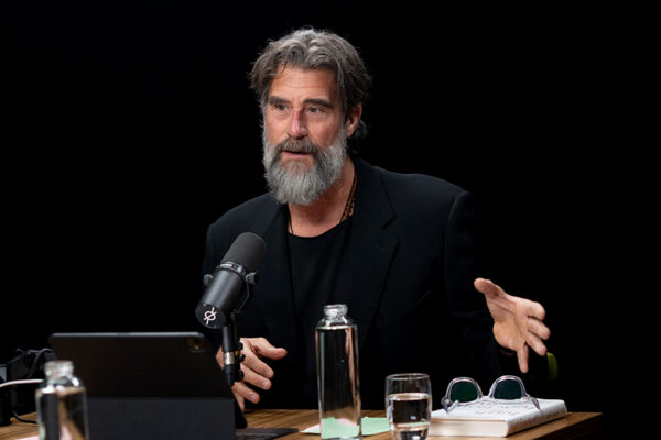 JUDITH JOSEPH_Ep909____Carousel_910x607- 15