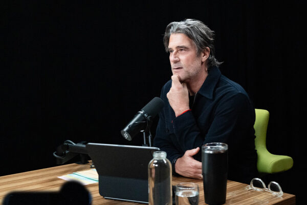 KATIE COURIC_Ep949____Carausel_910x607-5