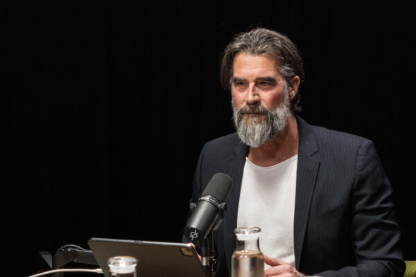 MEL ROBBINS_Ep901____Carausel_910x607_3