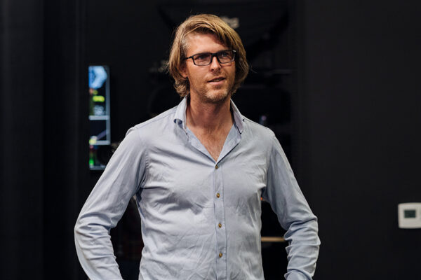 Olav Aleksander Bu_Ep729____Carausel_910x607-1 Olav Aleksander Bu_Ep729____Carausel_910x607-1