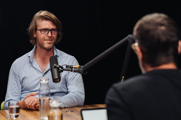 Olav Aleksander Bu_Ep729____Carausel_910x607-7 Olav Aleksander Bu_Ep729____Carausel_910x607-7