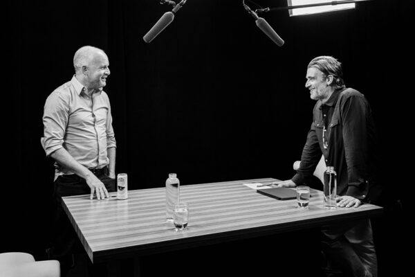 OLIVER BURKEMAN_Ep951____Carausel_910x607-10 OLIVER BURKEMAN_Ep951____Carausel_910x607-10