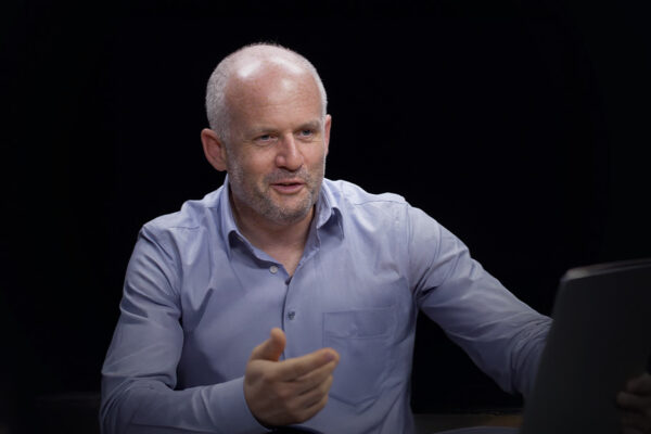 OLIVER BURKEMAN_Ep951____Carausel_910x607-6 OLIVER BURKEMAN_Ep951____Carausel_910x607-6