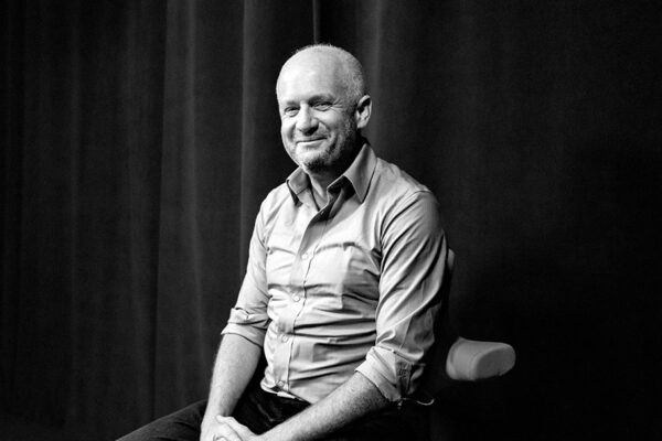 OLIVER BURKEMAN_Ep951____Carausel_910x607-9 OLIVER BURKEMAN_Ep951____Carausel_910x607-9