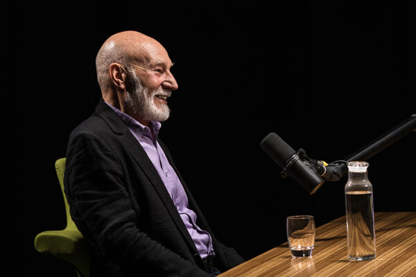 Patrick Stewart_Ep784____Carausel_910x607-4 Patrick Stewart_Ep784____Carausel_910x607-4