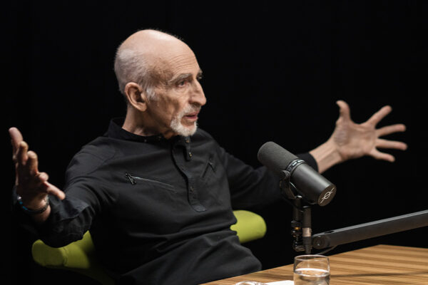 PHIL STUTZ X ELISE LOEHNEN_Ep899____Carausel_910x607-2