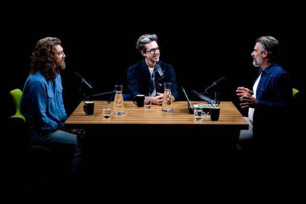 RHETT & LINK_Ep934____Carousel_910x607-5