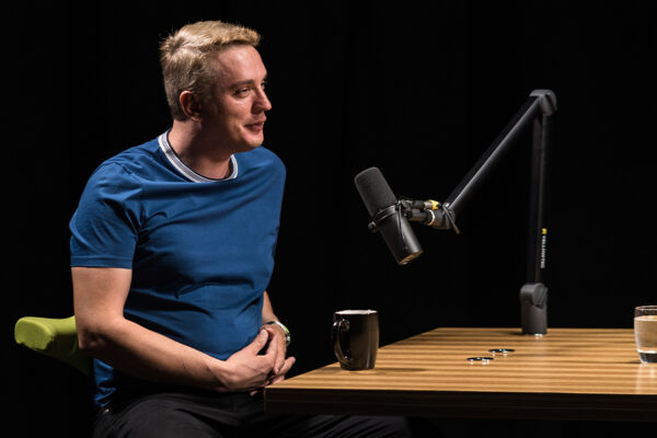 Richie Stephens_Ep684____Carausel_910x607-5 Richie Stephens_Ep684____Carausel_910x607-5