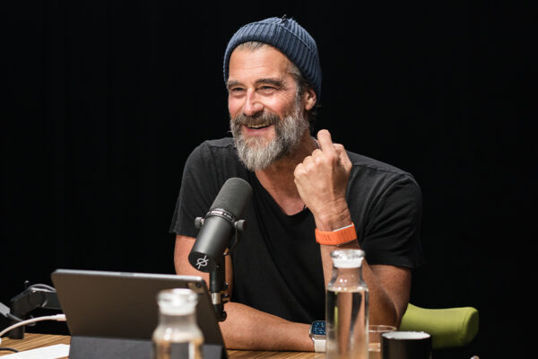 SONJA LYUBOMIRSKY_Ep860____Carousel_910x607-8 SONJA LYUBOMIRSKY_Ep860____Carousel_910x607-8