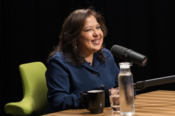 Uma Naidoo, MD_Ep840____Carousel_910x607-5 Uma Naidoo, MD_Ep840____Carousel_910x607-5