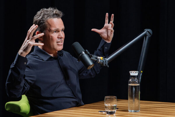 Zach Bush, MD_Ep751____Carausel_910x607-8 Zach Bush, MD_Ep751____Carausel_910x607-8